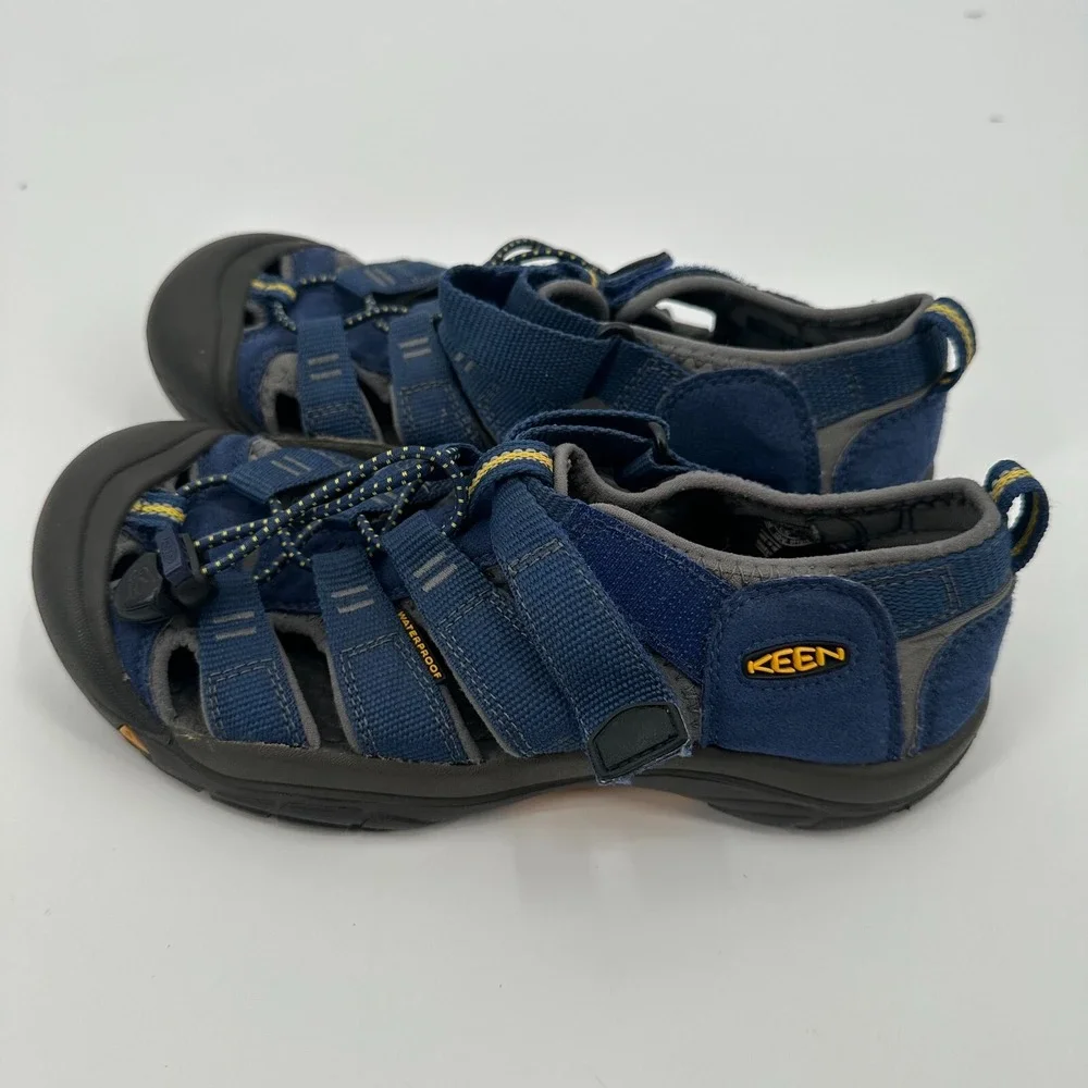 Keen Newport H2 Hiking Sandals Kid's Size 4 Blue Waterproof Bungee Cinch 1009962